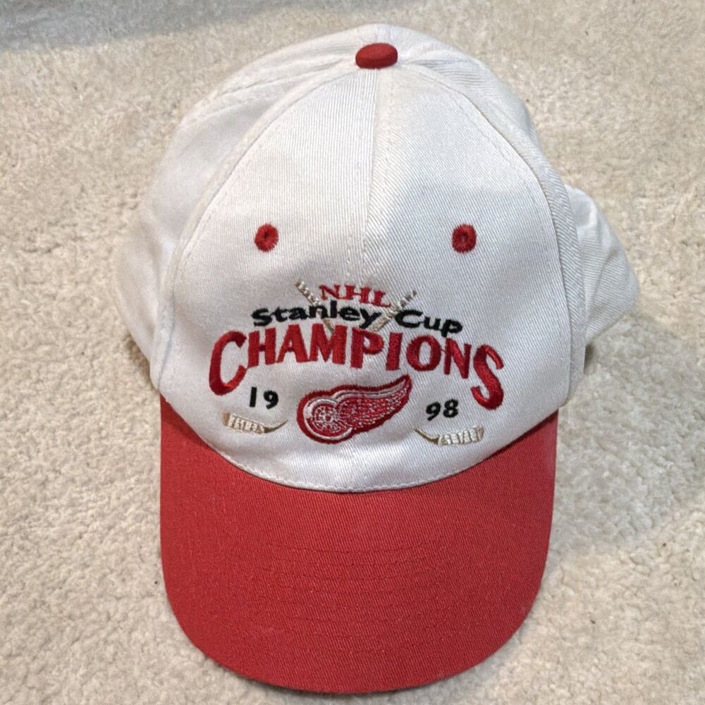 KC Caps NHL Detroit Red Wings 1998 Stanley Cup Champions Red/White Cap OSFA